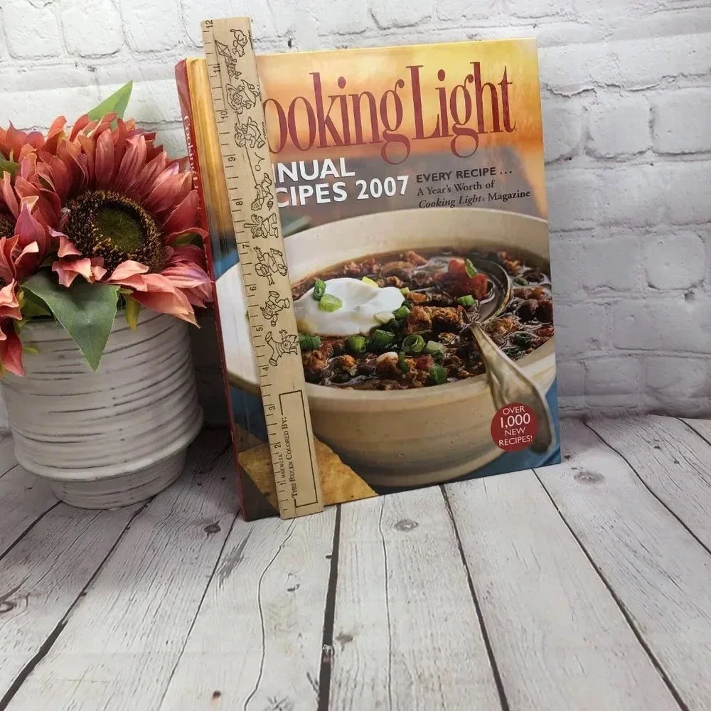 2007 Southern Living COOKING LIGHT cookbook